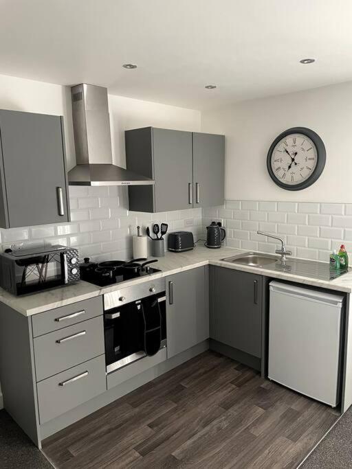 #6Bs 1 Bed Serviced Apartment Derby Extérieur photo