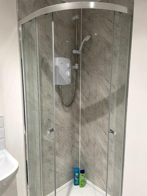 #6Bs 1 Bed Serviced Apartment Derby Extérieur photo